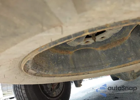 2014 Ford E-150 Commercial/Recreational z USA, uszkodzony, nr VIN 1FTNE1EW1EDA98577